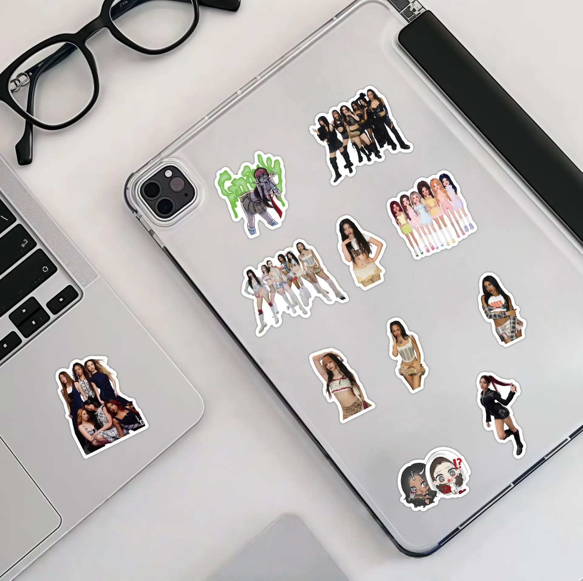 78 قطعة KATSEYE سلسلة جديدة HD Printd ملصق مضاد للمياه ملصقات دفتر DANIELA LARA MANON MEGAN SOPHIA YOONCHE المشجعين الهدايا