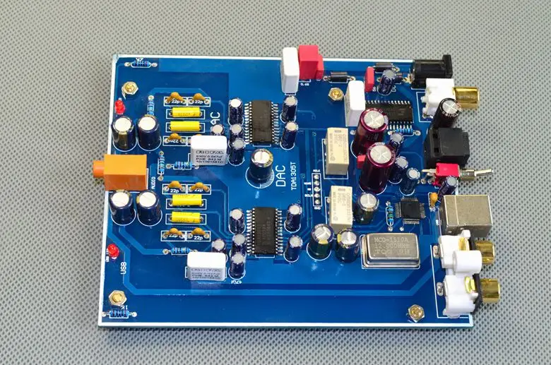 

T2 audiophile grade fiber coaxial USB dual parallel TDA1305T HIFI decoder finished board