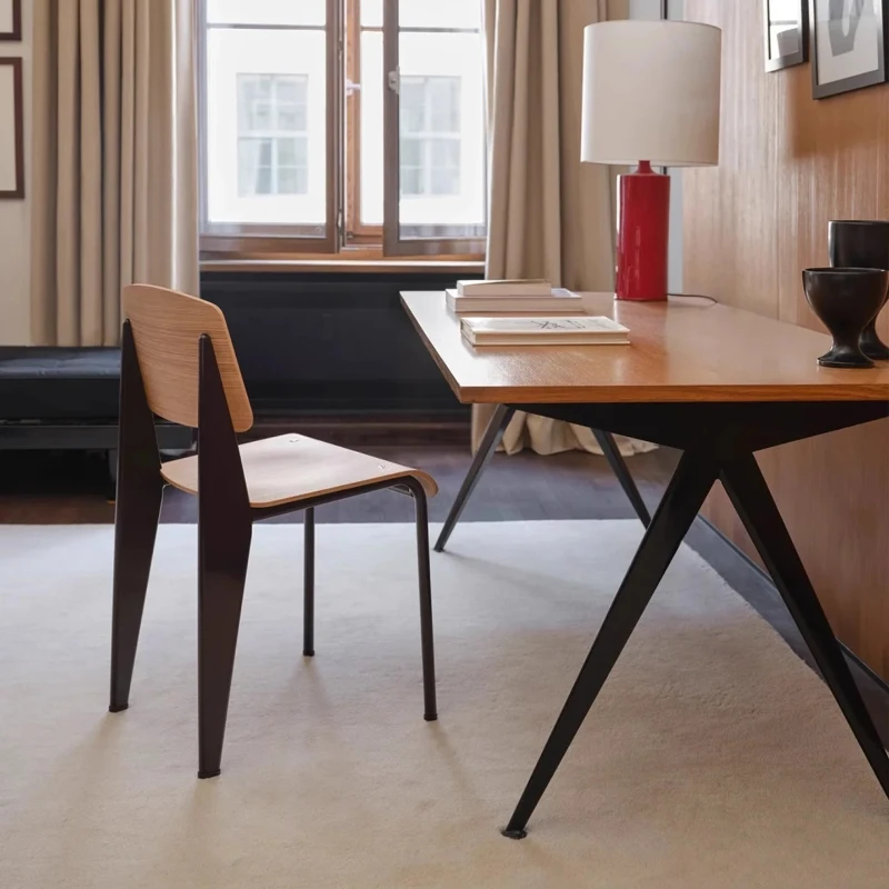 

Internet celebrity standard chair Vitra simple medieval dining chair home designer desk chair