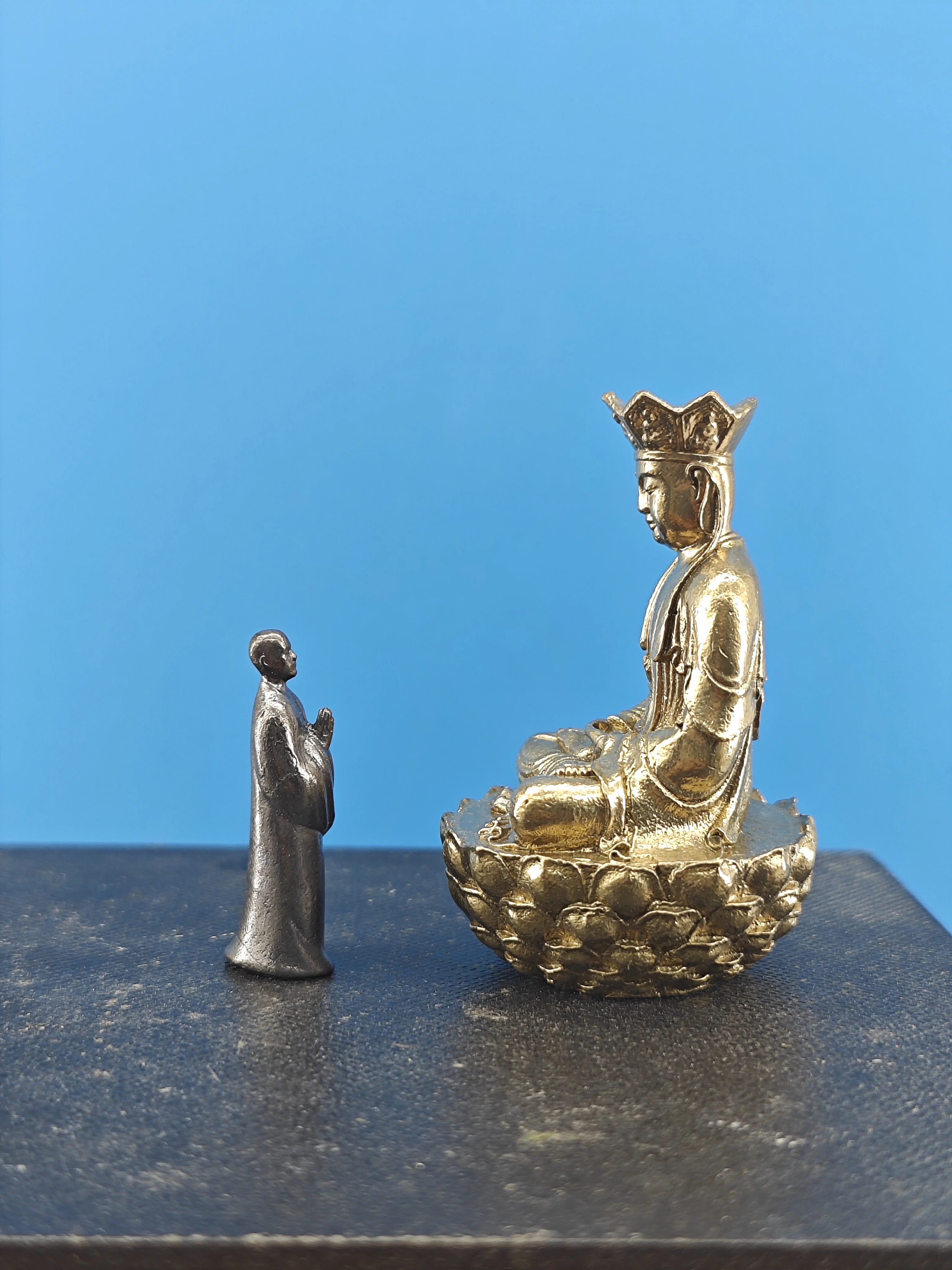 Wishing Little Monk Worshipping Ksitigarbha Bodhisattva Miniature Landscape Ornament with Mini Buddha Statue  Artificial Rockery