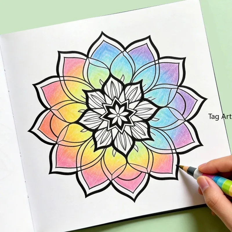 An Adult Decompression Mandala Meditation Coloring Graffiti Picture Book, 36 Different Mandala Patterns, Artistic Creation