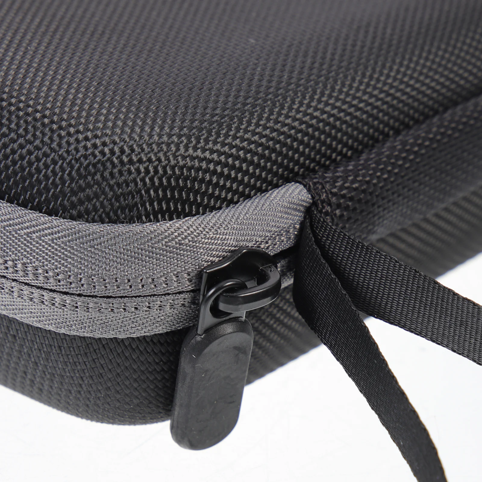 

1Set Guitar Pick Container Heavy Duty Plectrum Set Smooth Texture Protects Fingers Ideal for Long Practice Sessions Folk