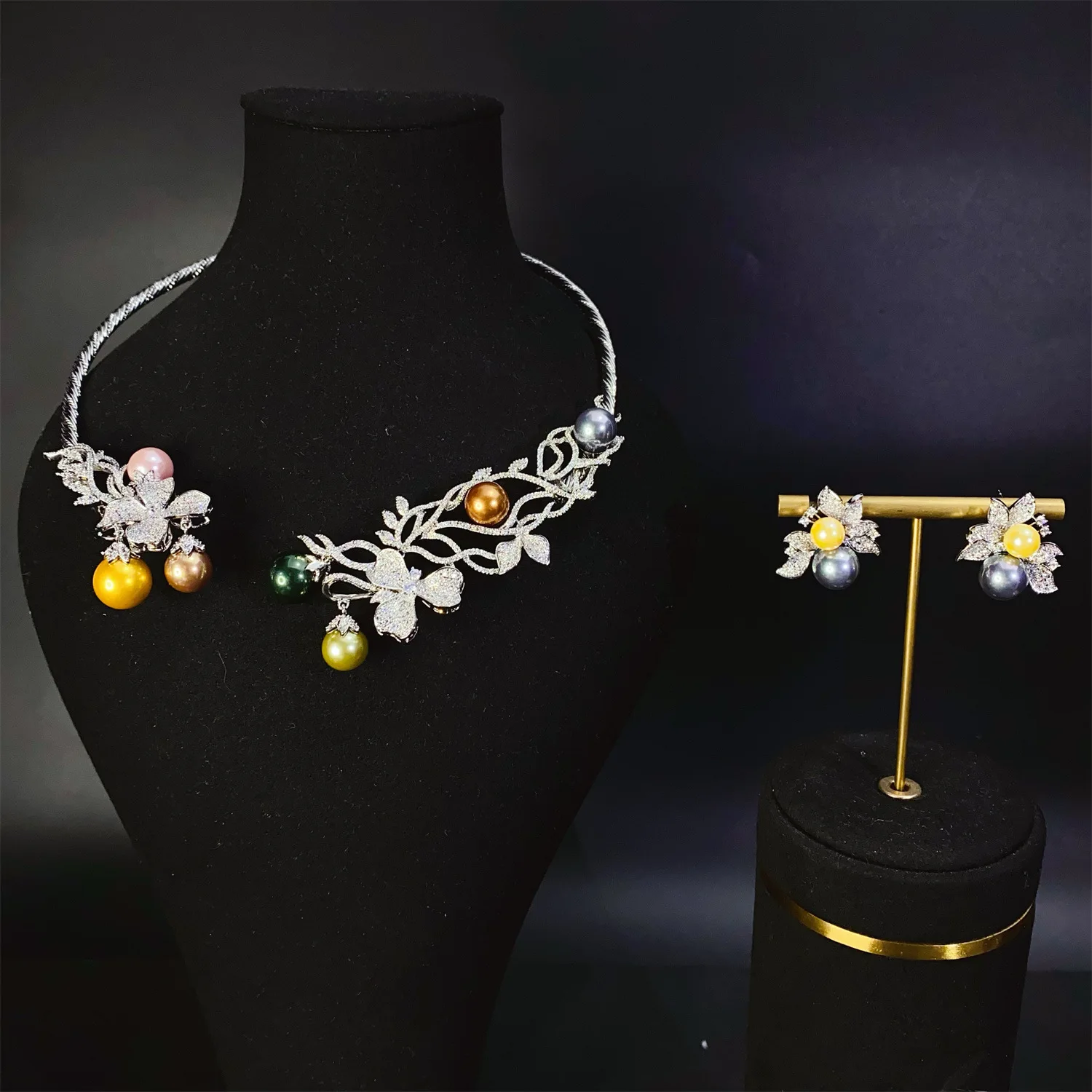 2025 Top selling 2-piece Zircon Pearl Eco friendly Copper Bridal Jewelry Set Dubai Necklace Set Wedding Party Accessories