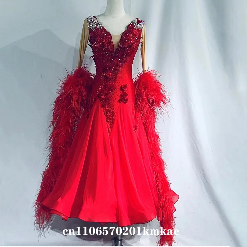 

Elegant Red Feather Rhinestone Ballroom Dance Dress V-Neck for Tango Waltz Competition & Performance