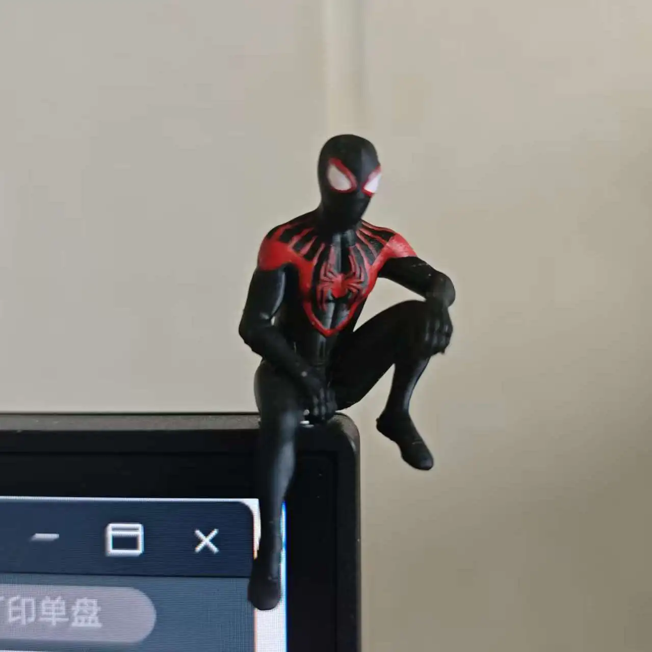 Spider-Man Venom Batman Sitzende Haltung Anime Figur Statue Sammlerstück Modell Spielzeug Auto Tischdekoration Sammlerstück Geschenk