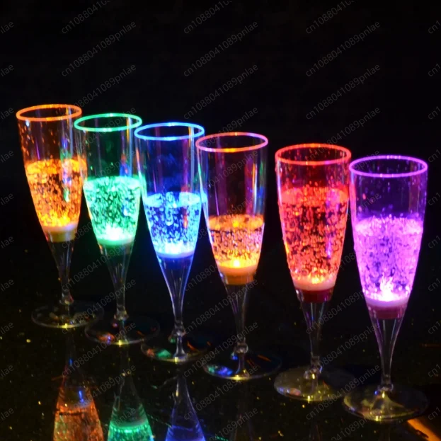 

Набор из 6 светодиодных разноцветных бокалов для шампанского с датчиком движения, креативные фужеры для свадеб и вечеринок