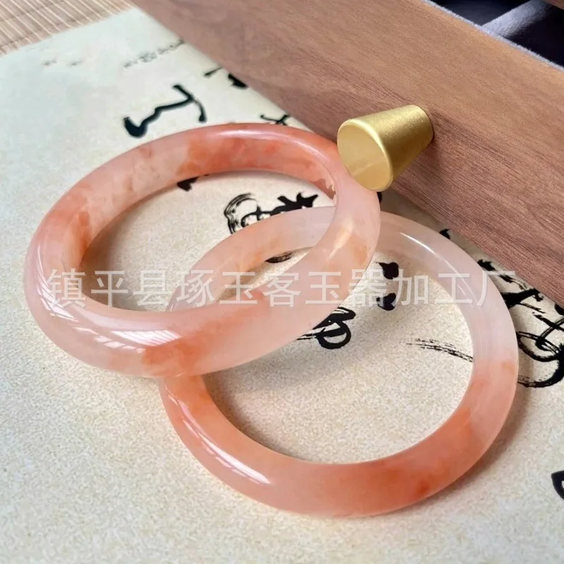 

Браслет для пивоварения с цветком персика Синьцзян, золотой шелковый нефрит, круглый стержень с цветком персика, лед, прозрачный цвет грейпфрута, круг