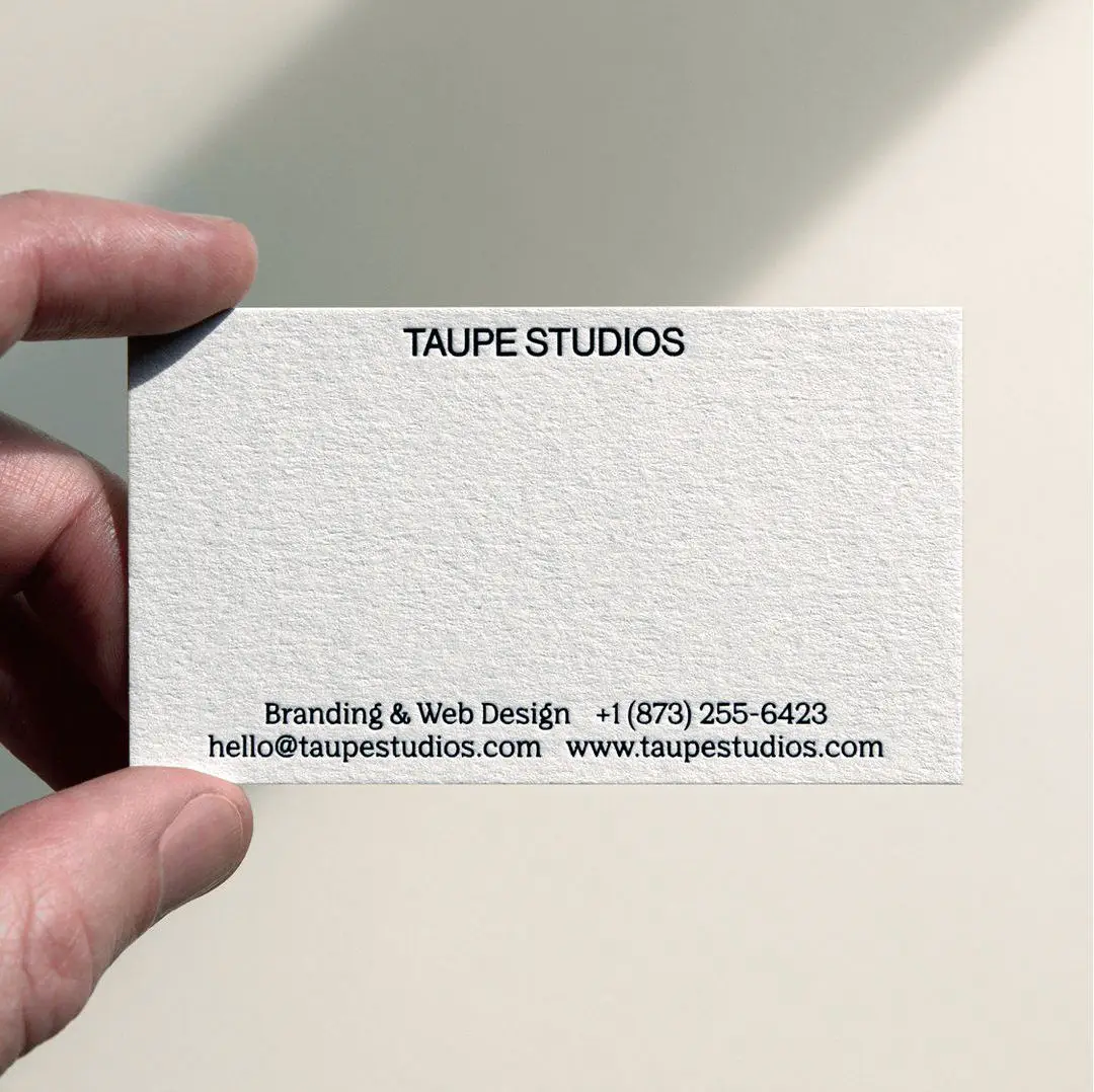 Customized white cotton paper card printing, simple embossed business card with company brand logo, free design