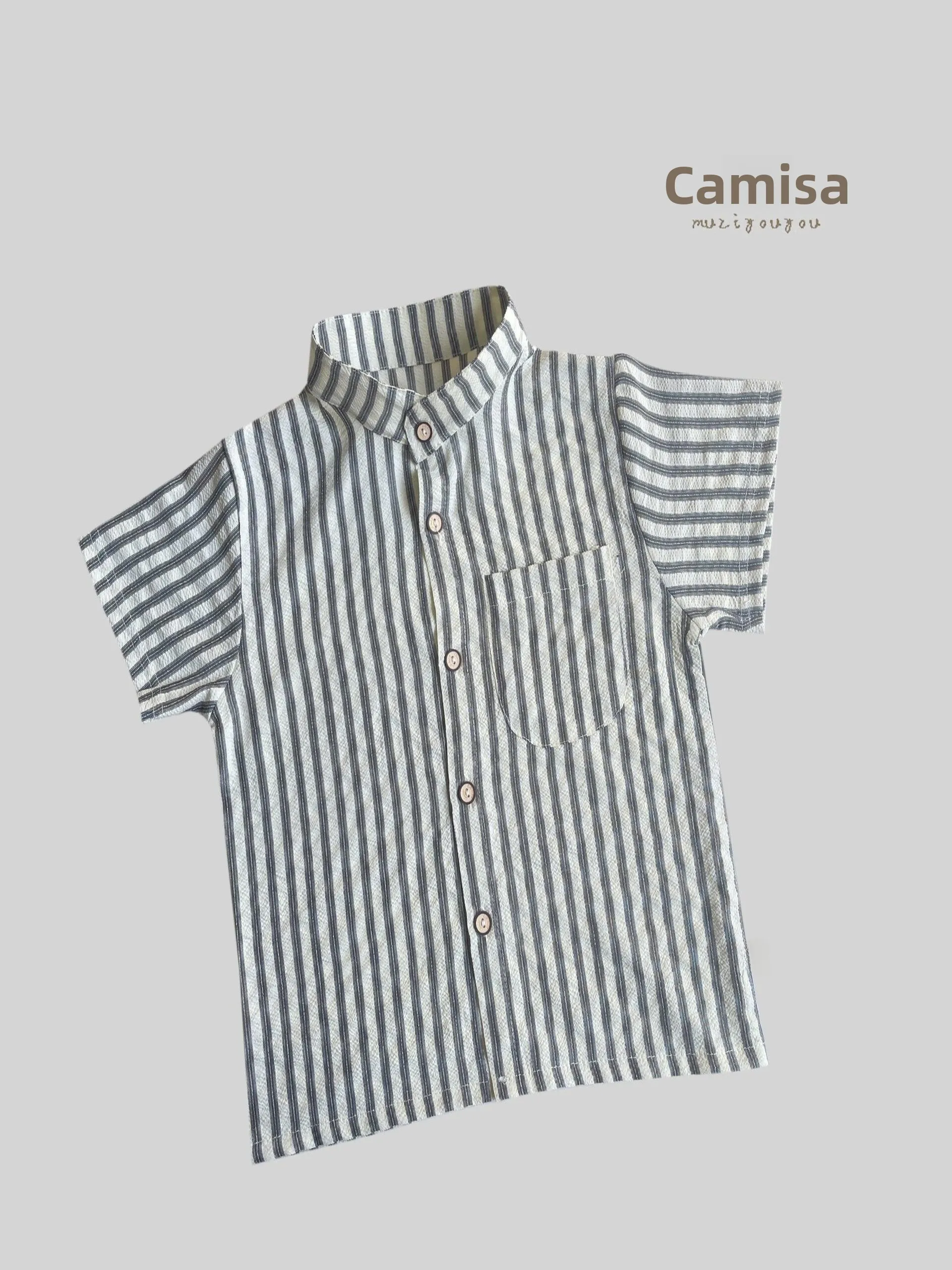 Camisa Slim Fit de Manga Curta para Meninos, Estilo Novo de Verão, Roupas Infantis com Padrão Listrado Sólido, Top Versátil e...