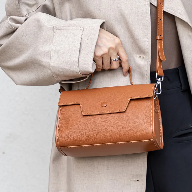 

Женская большая сумка из натуральной яловой кожи с верхним слоем, новинка 2025, дизайнерская роскошная сумка, модная минималистичная стильная сумка через плечо