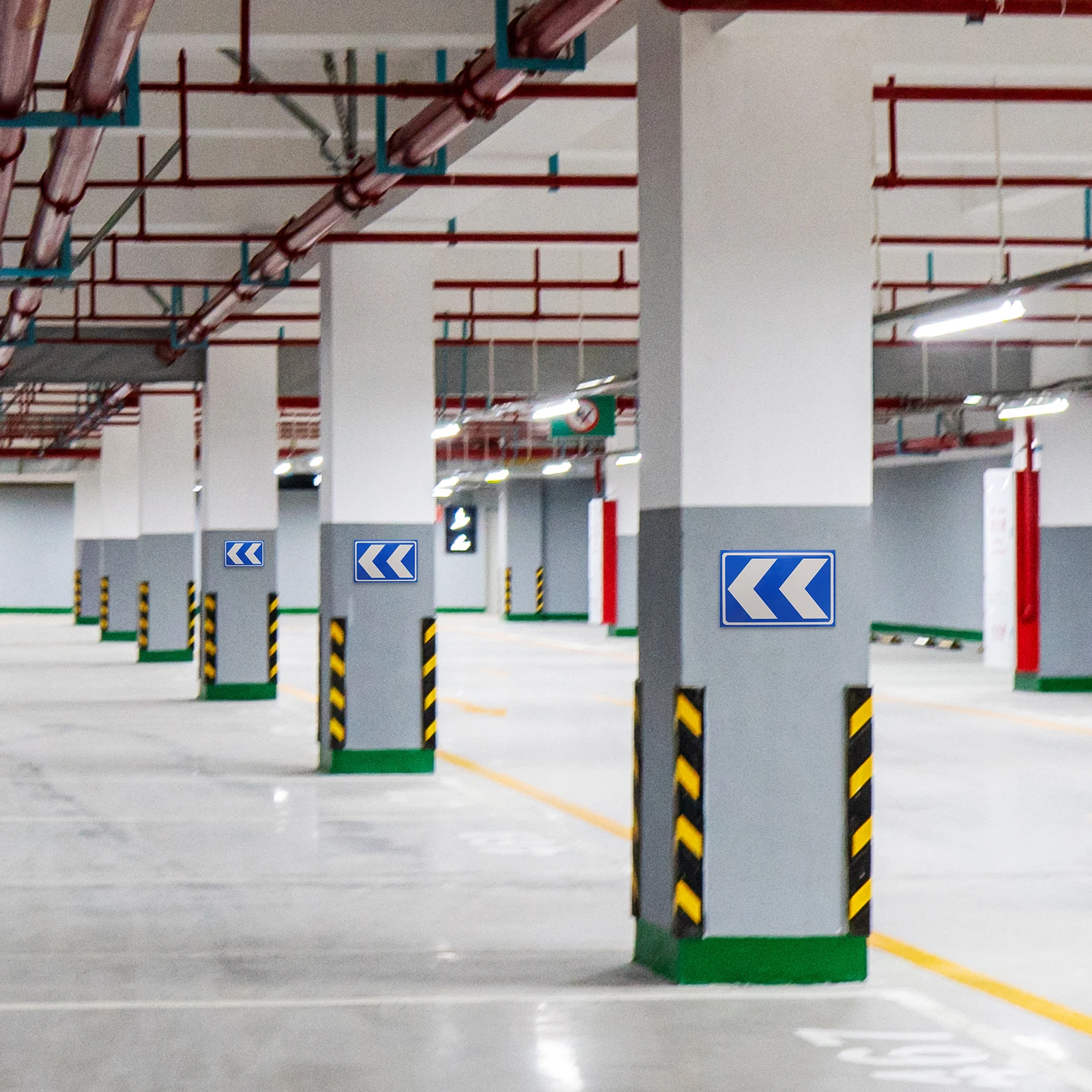 

Reflective Directional Safety Garage Parking Areas Outdoor Wall Decor Easy Installation Enhanced Visibility Road Traffic Arrow