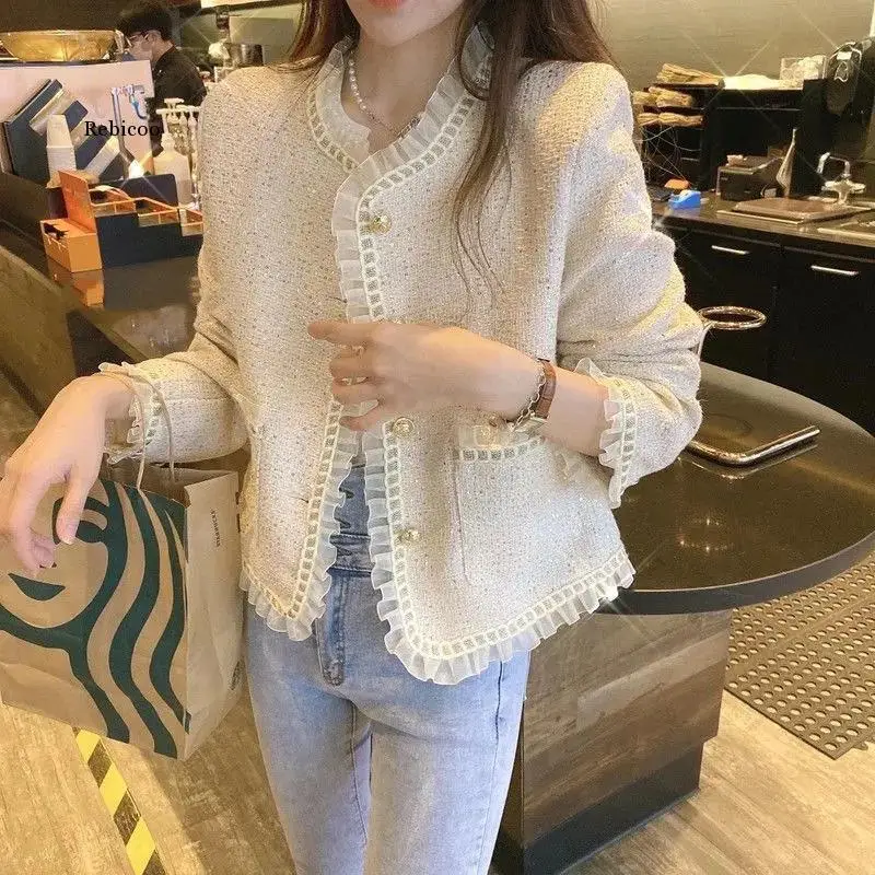 

2021 Winter New Retro Small Fragrant Wind Mesh Lace Stitching Long Sleeve Coat Women French Socialite Style Coat