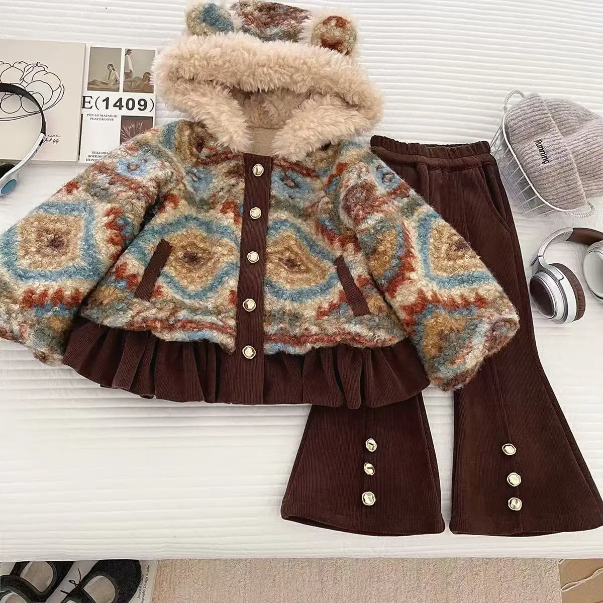 

Winter Girls' Set 2026 New Vintage Print Fleece-Lined Thickened Hooded Warm Coat Bell-Bottom Trousers Two-Piece Set 90-150cm
