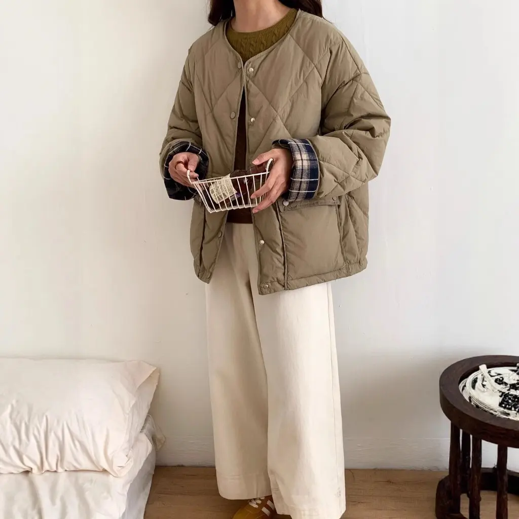 

Korean Style Round Neck Plaid Splicing Women's Lightweight Short Quilted Cotton Jacket Loose Down Cotton Vest for Small Figures