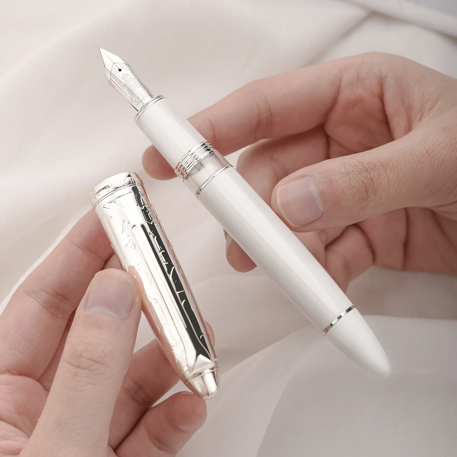 HongDian N6 White Piston Fountain Pen Resin  EF/F/Long Knife Nib Beautiful Torpedo Cloud Seal Cap Business Office Writing