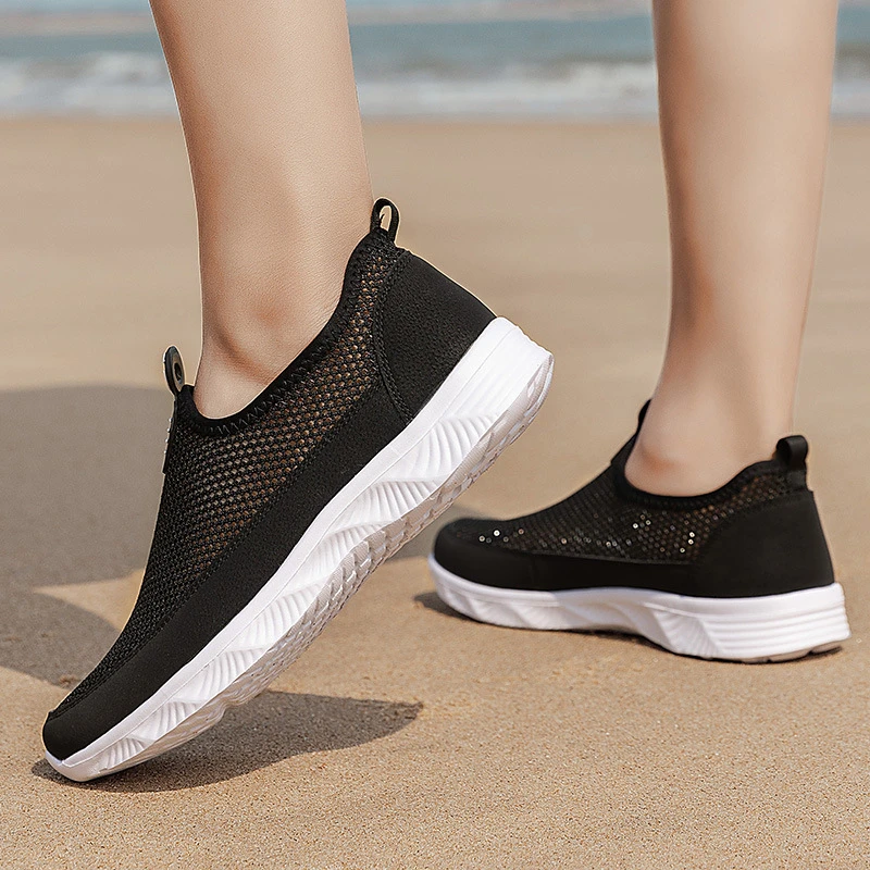 Slip On Couple Shoes Lightweight Breathable Flying Woven Casual Sneakers Men And Women Outdoor Walking Running Footwear Summer