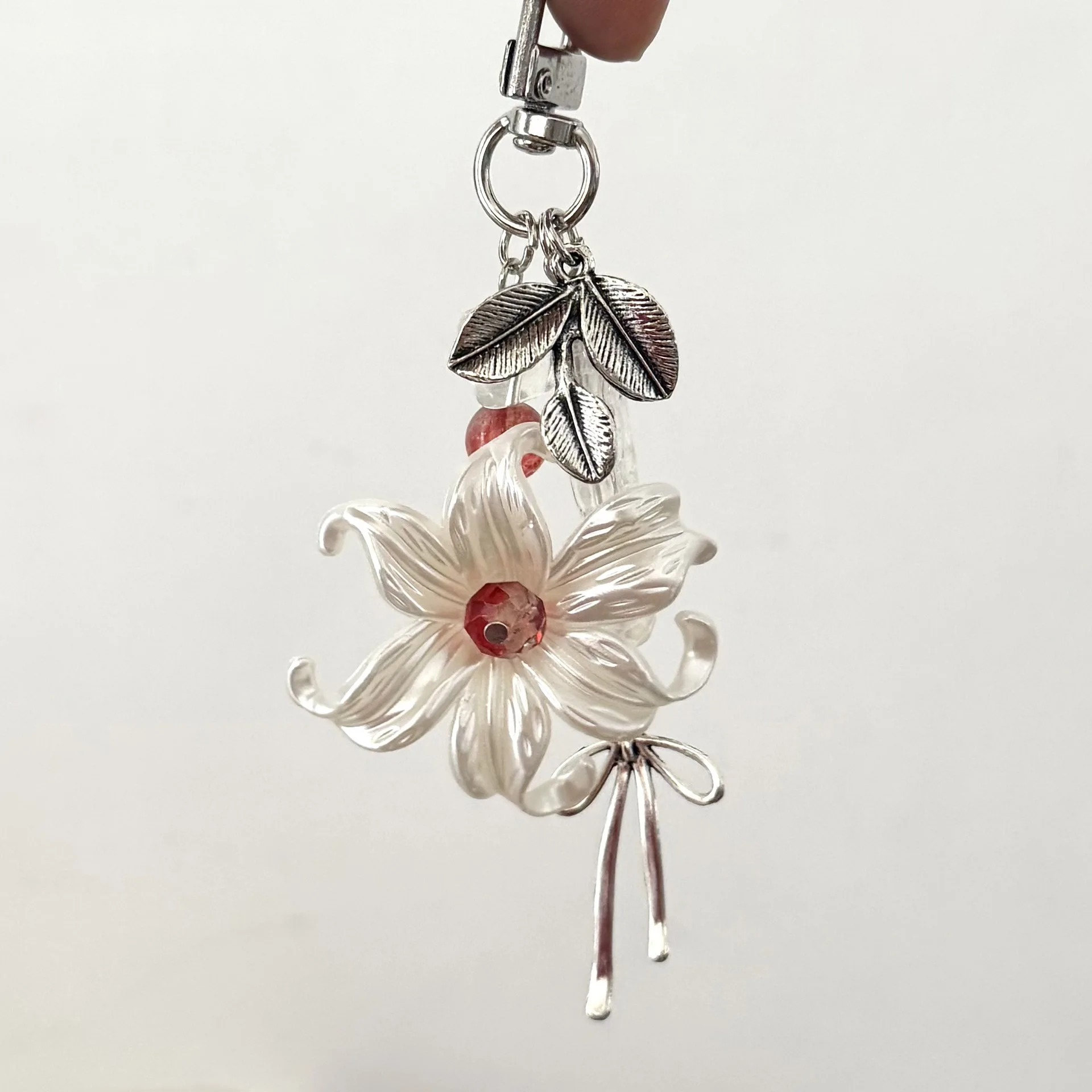 Ins Iris Keychain Cute Girly Flower Pendant Sweet Star Hanging Ornament Decorative Charm for Bag Purse Backpack Accessories