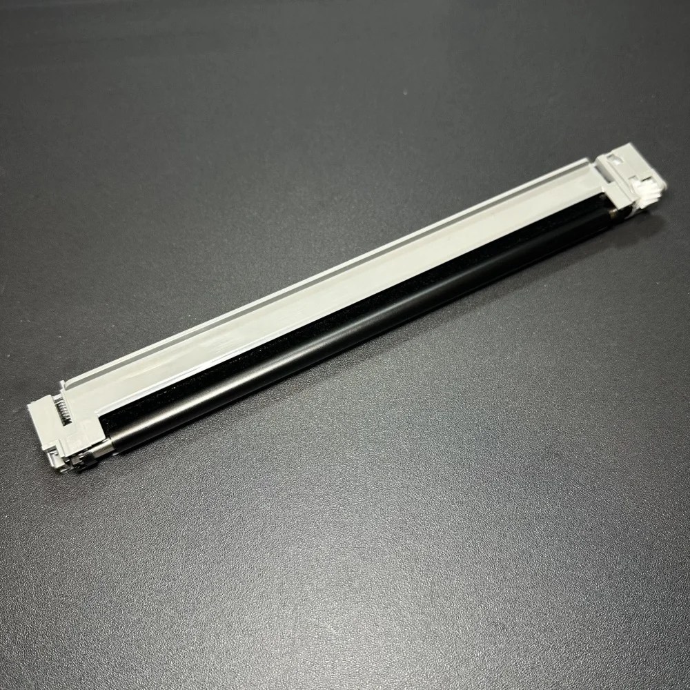 

MC-3100 for KYOCERA M3040 M3145 M3540 M3550 M3560 M3645 M3655 M3660 P3045 P3050 P3055 P3145 P3060 Main Charge Roller Assembly*1