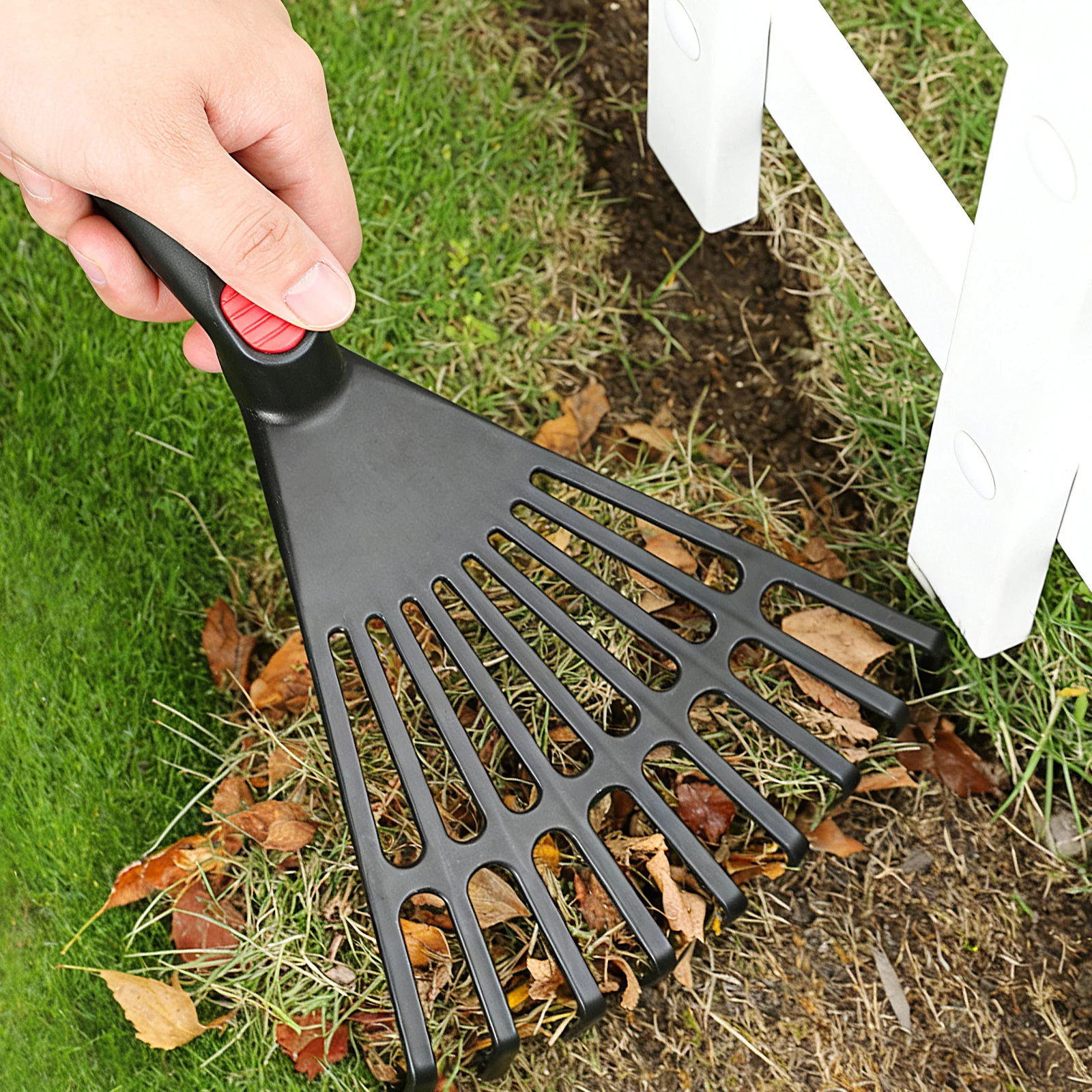 

2Pcs Soil Loosening Rakes Strong Plastic Build for Long Term Gardening Tasks Reliable Agricultural Implement for Home Use