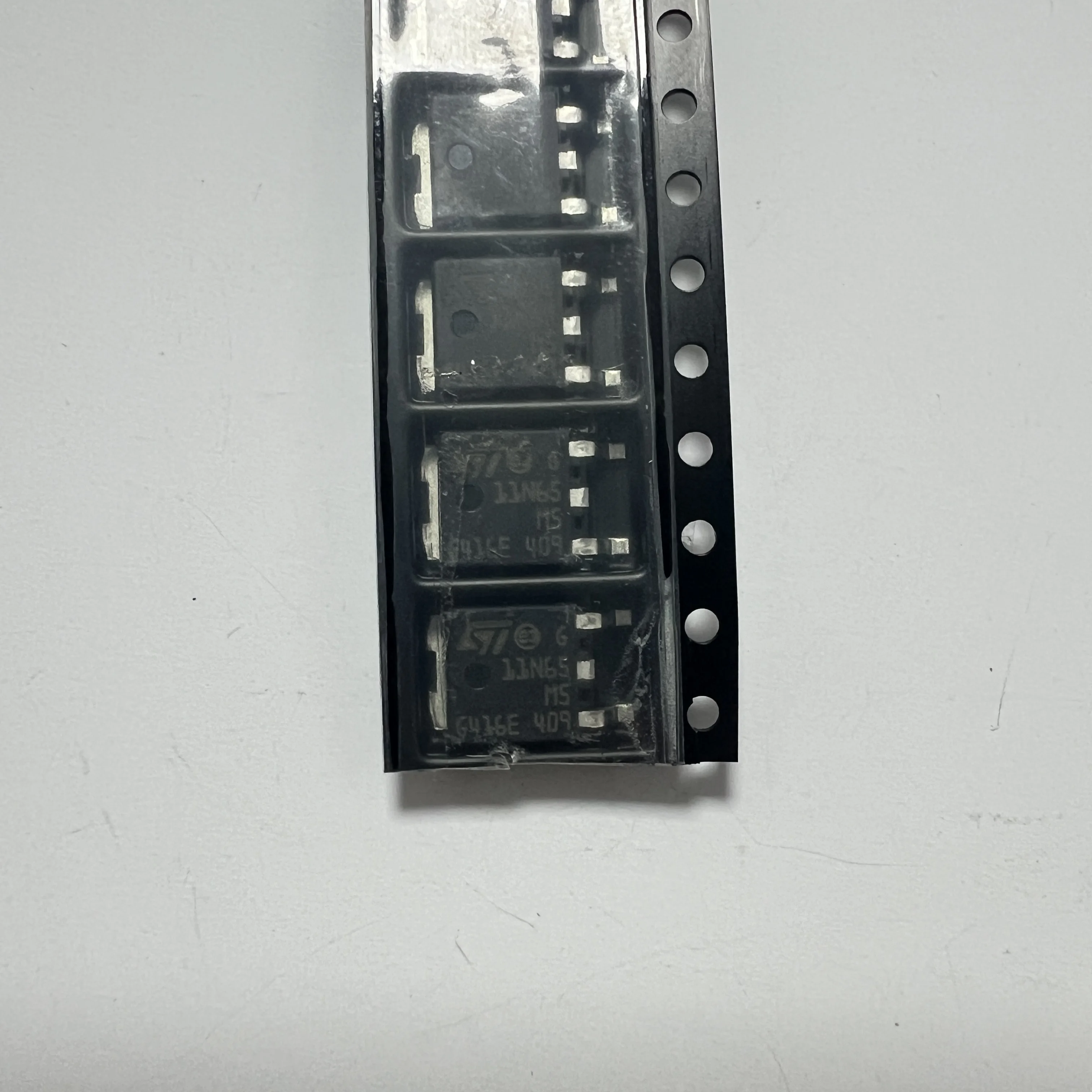 5PCS/LOT(MOSFET) STD11N65M5