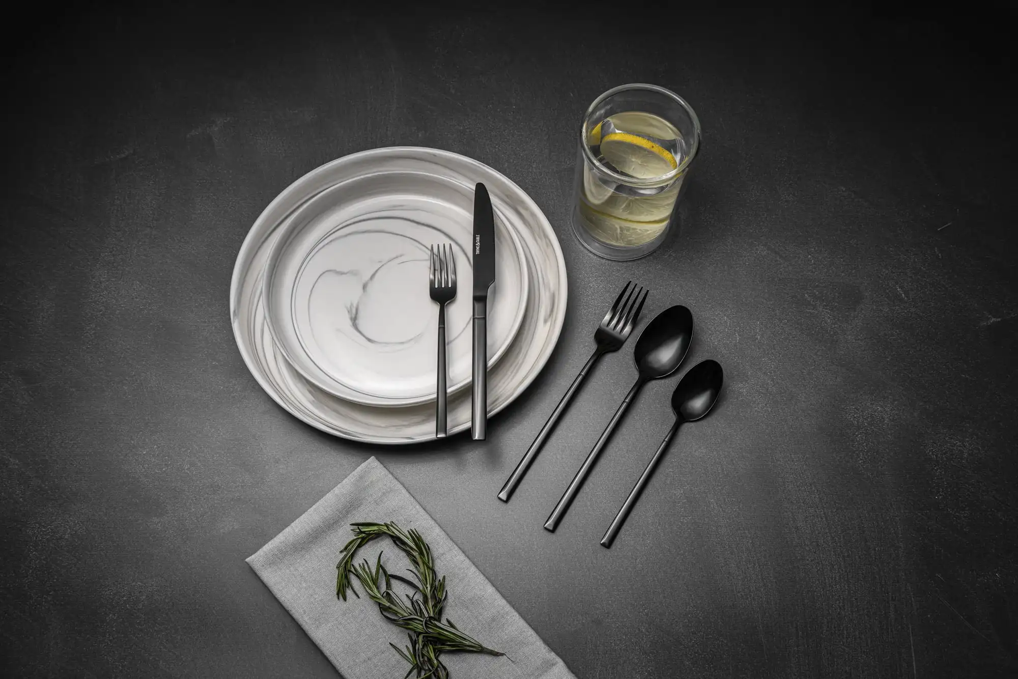 

Набор столовых приборов из черной нержавеющей стали, 20 предметов, сервиз на 4 мыть в посудомоечной машине