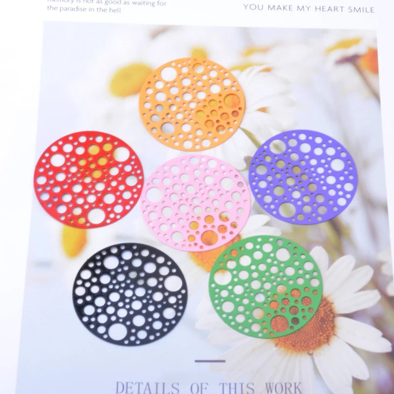 20 Stück AB2594 Messing Goldfarben 50mm Große Runde Charms Verbinder Rhodiumbeschichtet Bunte Anhänger für DIY Schmuckherstellung – Detail 1