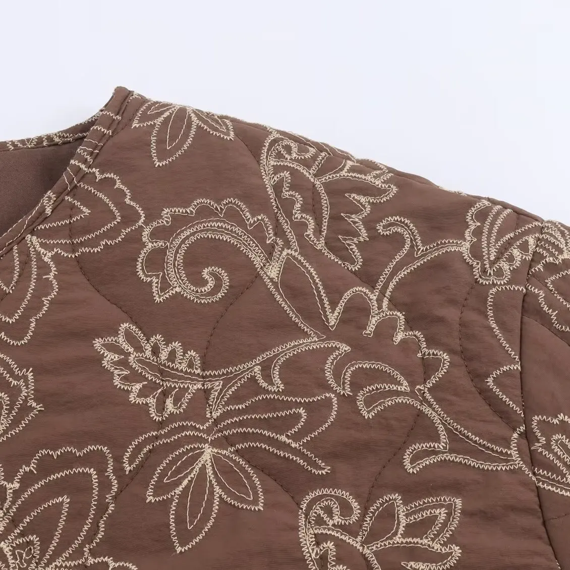 

JNLEAOG Autumn New Women's Faion Design Quilted Embroidered Coated Jaet Outerwear Stand Fit Casual Sle Long Sve