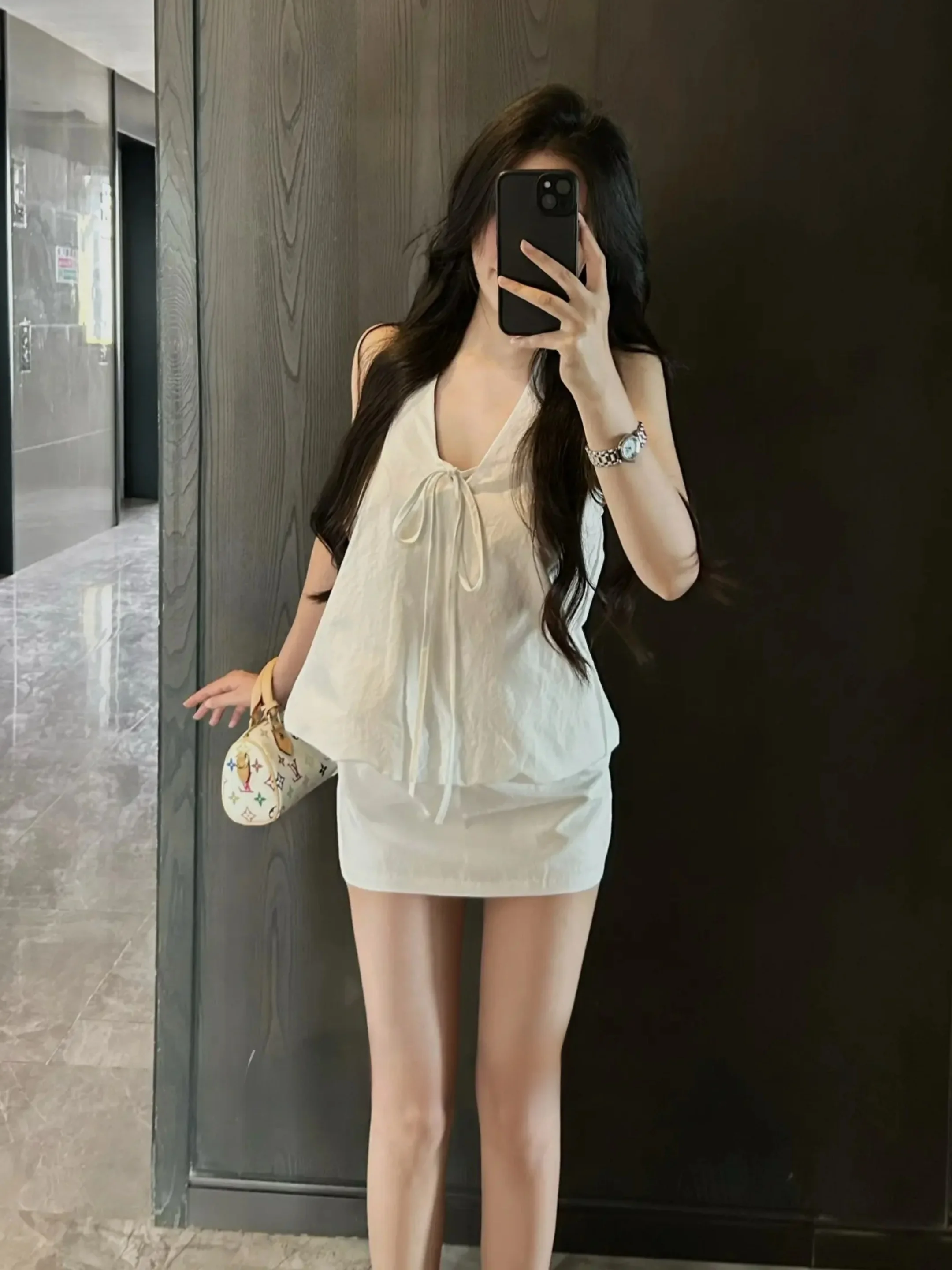 

Bare-Shoulder Loose Fit Crop Top And Skirt Set Women's Summer Fashion Outfit Hanging Neck Flower Bud Design Tank Top And High...