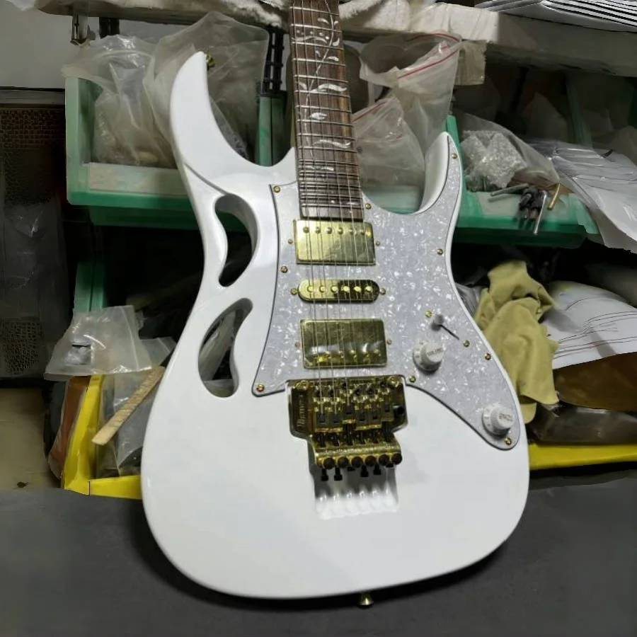 

STLF Intermediate Quality OEM PIA3761 JEM White Solid Wood 6 Strings Double Locking Electric Guitar