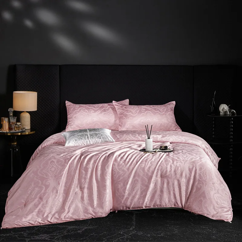 

High-end 100% mulberry silk quilt: thickened winter, spring/autumn, two-layer duvet, custom quilt cover gift box