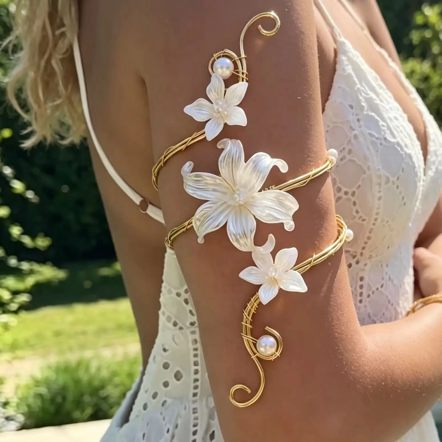 French Luxurious Shell Flower Open Arm Bracelet Women's Countryside Style Imitation Pearl Open Arm Ring Holiday Jewelry Gift