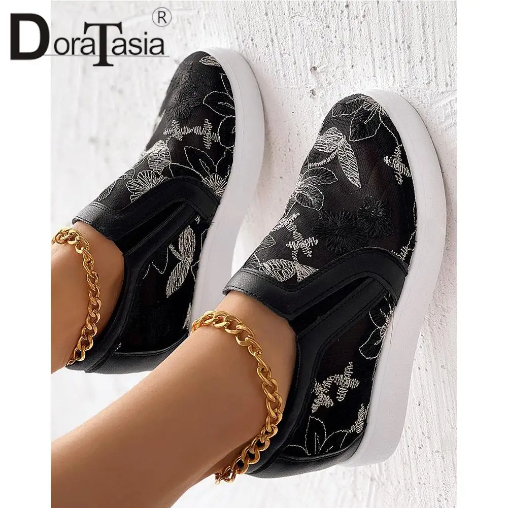 Brand Design Ladies Platform Summer Autumn Loafers Fashion Breathable Mesh Embroider Flower women's Flats Casual Shoes Woman
