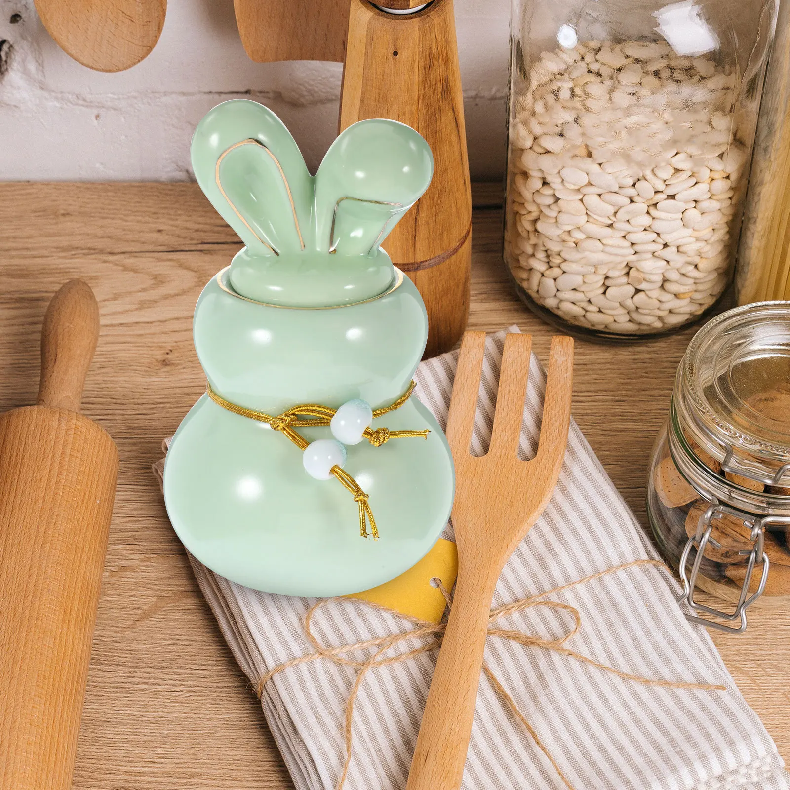 

Ceramic Tea Canister Cute Rabbit Small Kitchen Jar with Sealing Lid for Loose Tea Sugar Candy Storage Ceramic Candy Jar