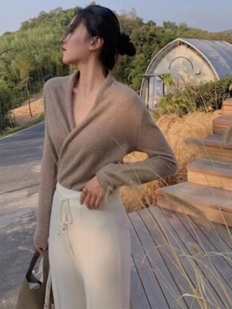 Autumn and winter cross collar sweater female 100% pure wool loose chicken heart collar sweater cashmere new bottom coat