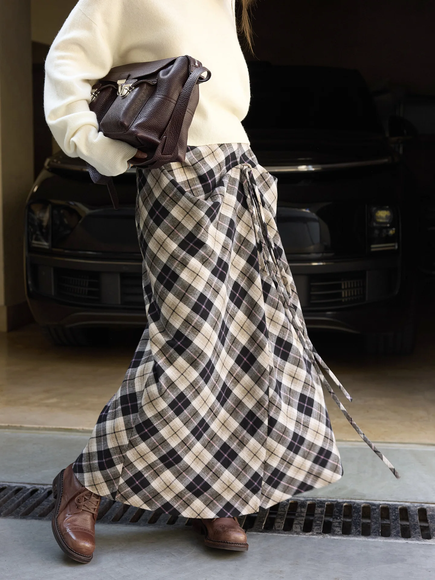 레트로 패션 비대칭 대비 하이그 패턴 하프 스커트 하이 디자인 센스 롱 스커트 여성용