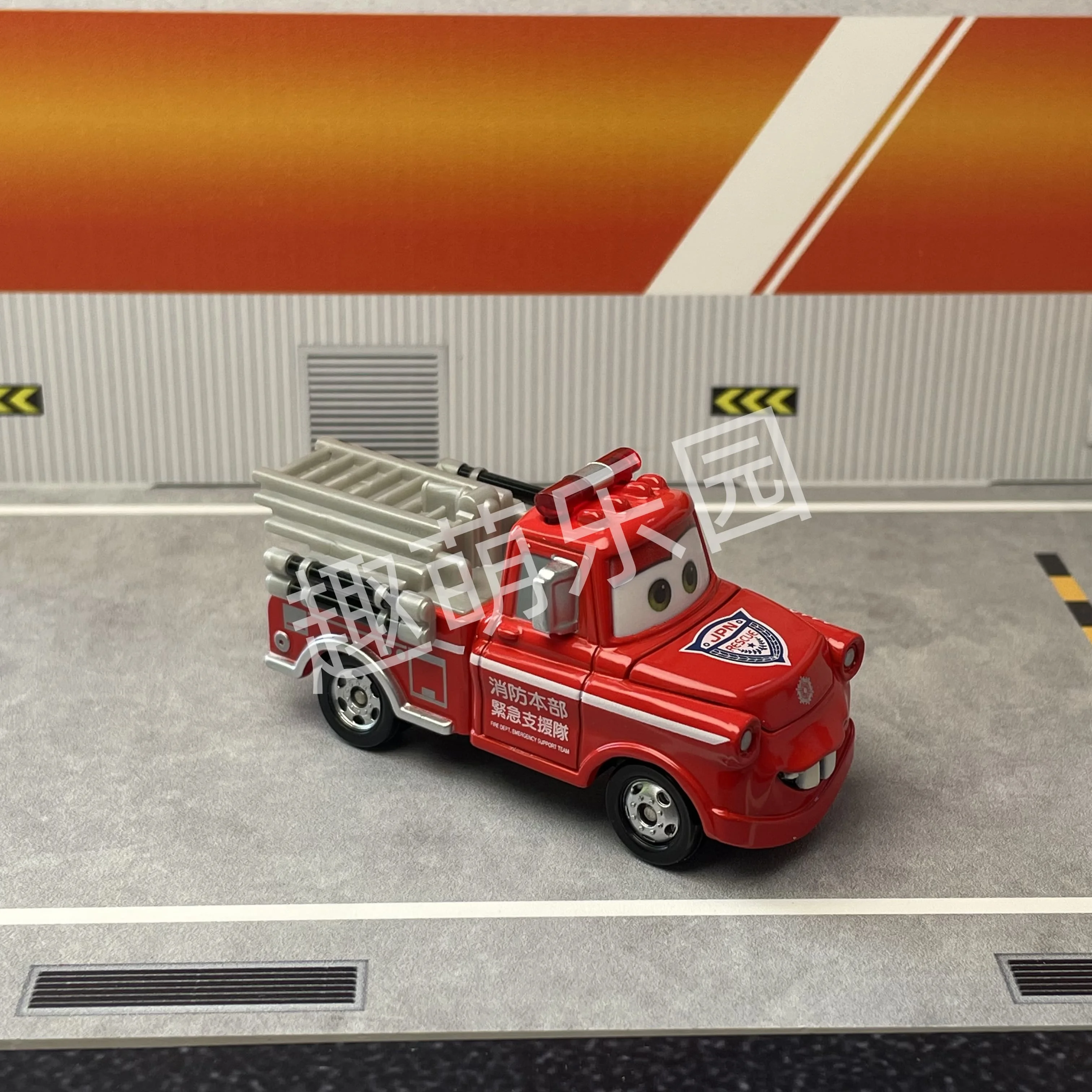 Takara Tomy Disney Auta Tomica C-38 Meter (Typ Wóz Strażacki) Model Samochodu Ze Stopu Odlewany Replika Seria Prezentów Dla Dzieci Zabawki Dla Chłopców
