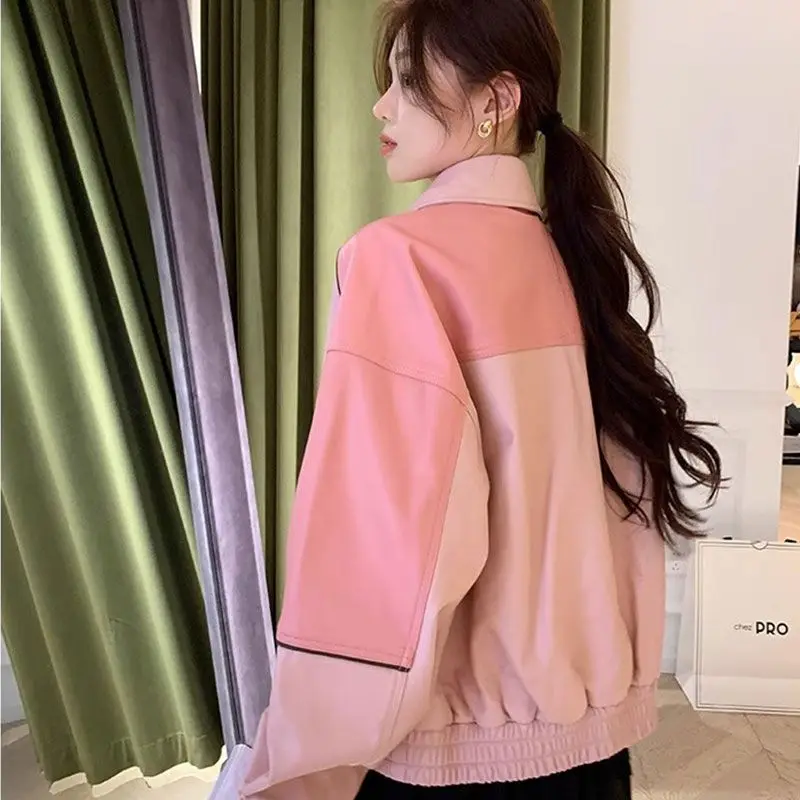 แจ็คเก็ตหนังเบสบอล ผู้หญิง ฤดูใบไม้ร่วง ฤดูหนาว แจ็คเก็ตสไตล์อเมริกันใหม่ ทรงหลวม สวยงาม พรีเมียม แจ็คเก็ตหนังแบบต่อผ้า