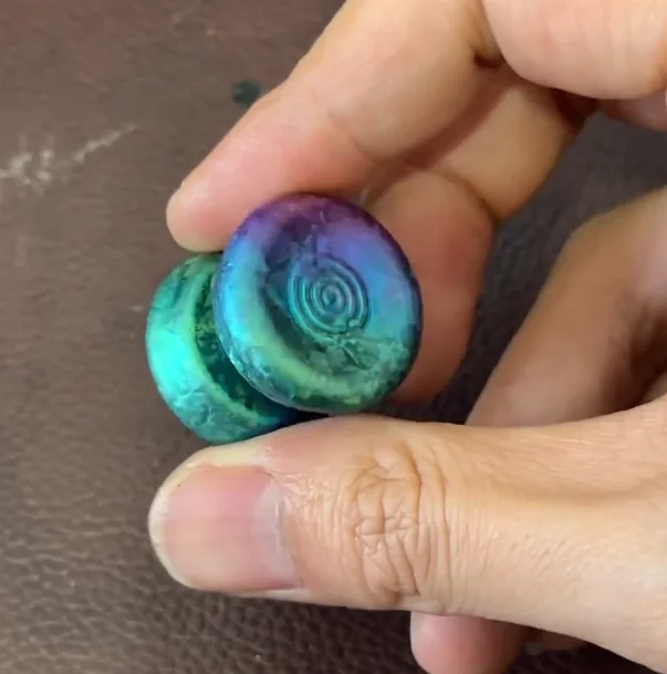 Used EDC Ice crystal titanium tire button 24.5 * 22.5mm spinner Fingertip gyroscope Decompression toys
