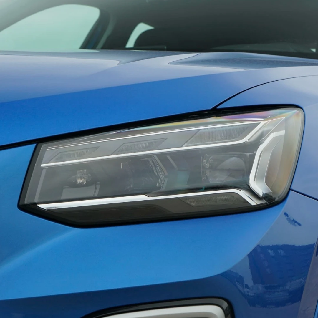 لأودي Q2 Q2L 2022 2023 2024 اكسسوارات السيارات المصباح أضواء الزجاج المضادة للأشعة فوق البنفسجية ومكافحة الشيخوخة