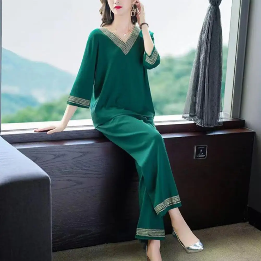 Women Suits Stylish Comfortable 2pcs/set V Neck Suits for Middle-aged Casual Fashion with Minimalistic Charm Elderly Women Suits