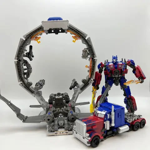 Transformation Toy Baiwei Optimus Commander Robot TW1022 Trailers Model CY01 Tactical Container TW1122 Action Deformation Figure