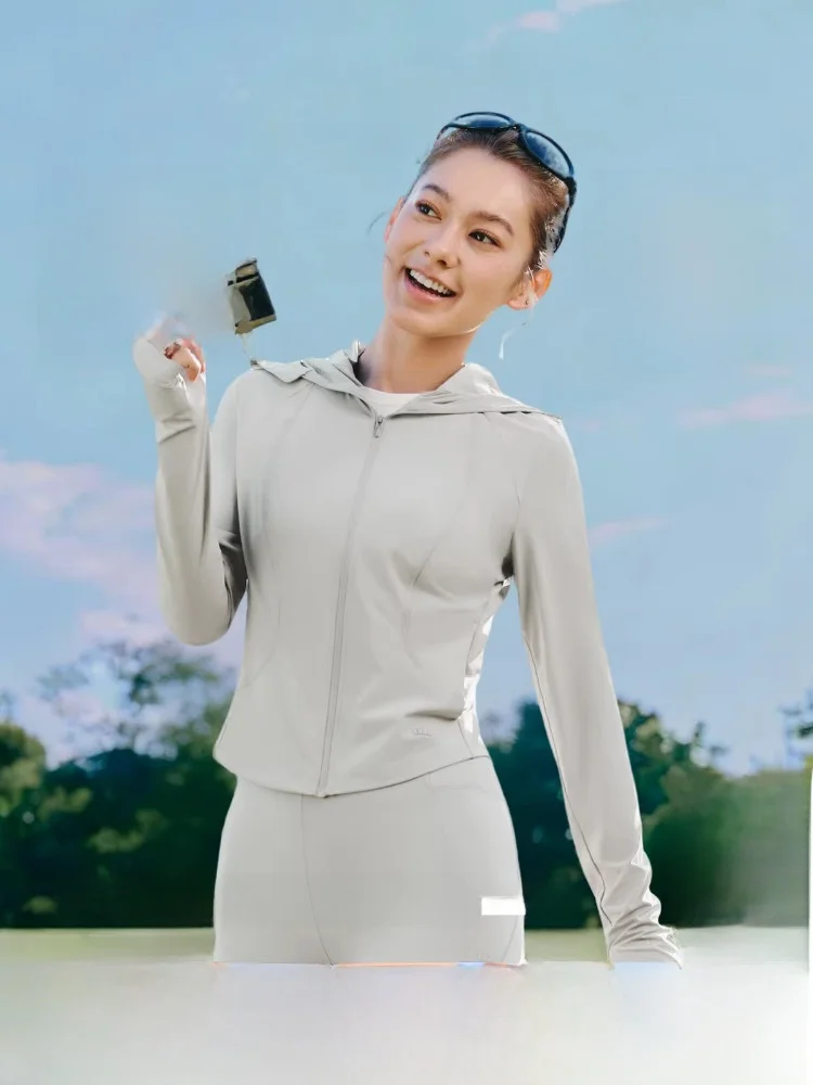 

Женская одежда Banana Le: Новинка! Летняя профессиональная дышащая одежда из ледяного шелка для активного отдыха, с защитой от УФ-излучения, приталенного кроя.