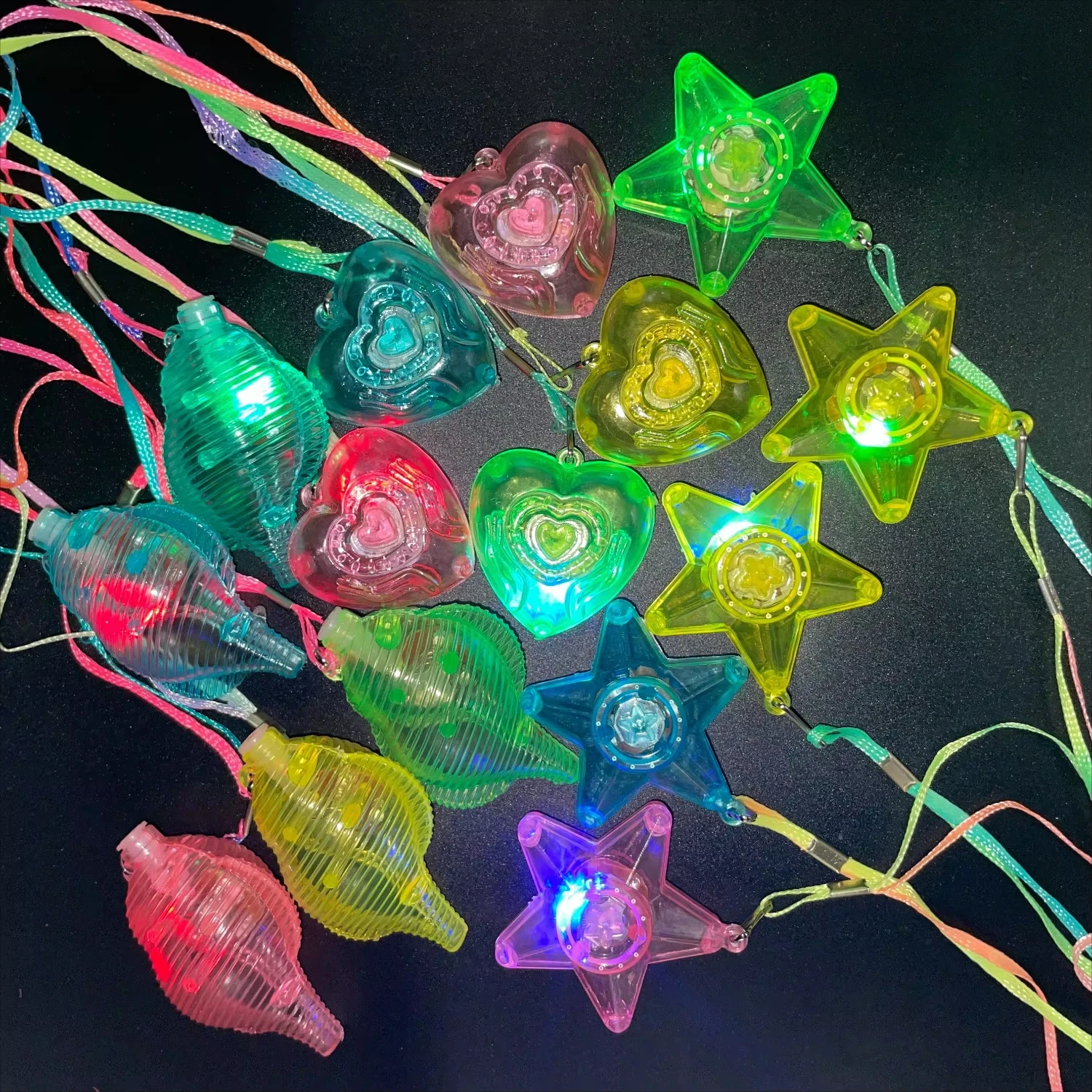 

10/20/30/50 шт. звездное сердце светодиодное ожерелье с подсветкой подвески мигающее светящееся ожерелье для девочек светодиодное мигающее ожерелье для вечеринки