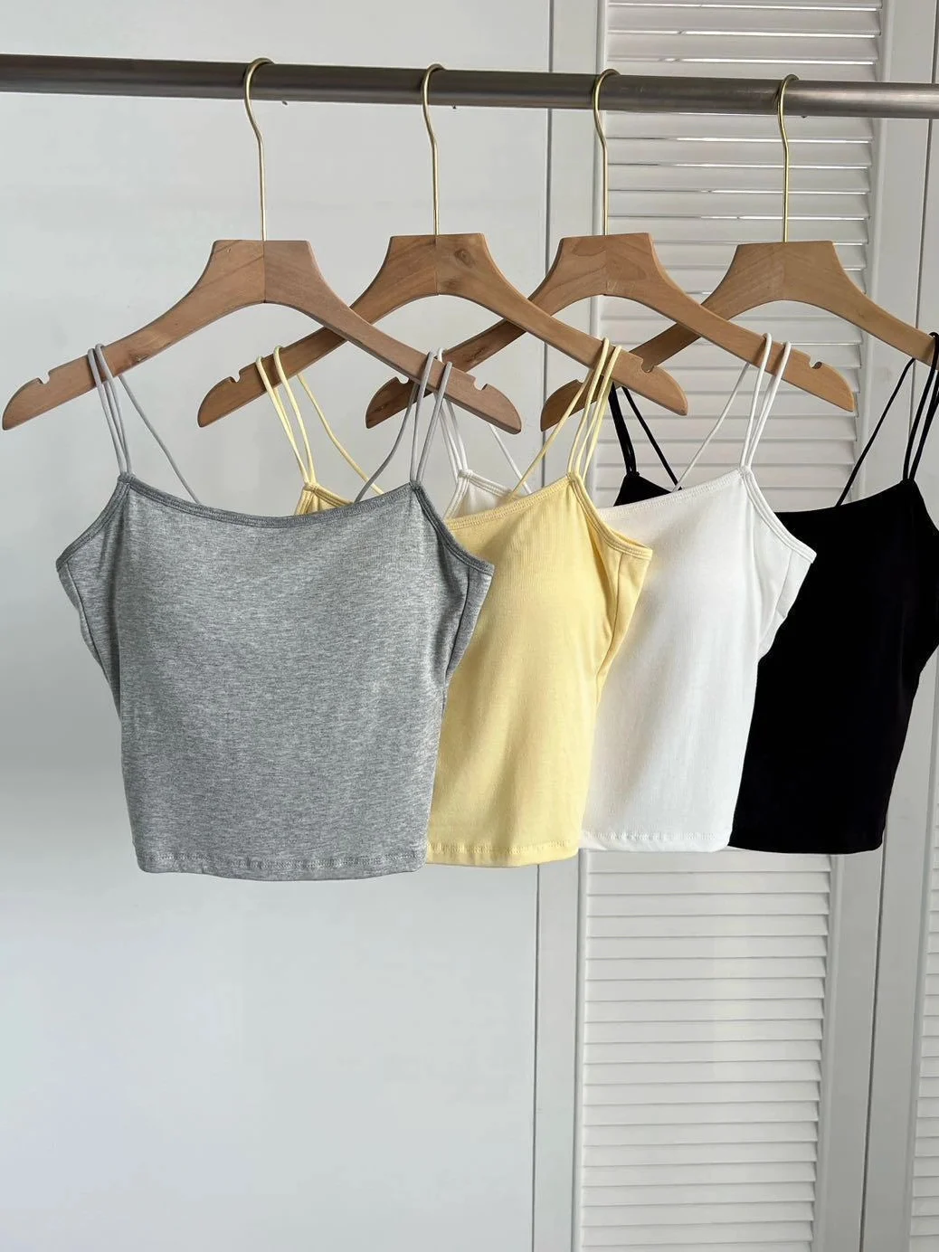 Lightweight Shaping Strapless Bra Pad Integrated Pure Color Underwear Double Strap Indoor Outdoor Wear R900 U-Neck Short Style