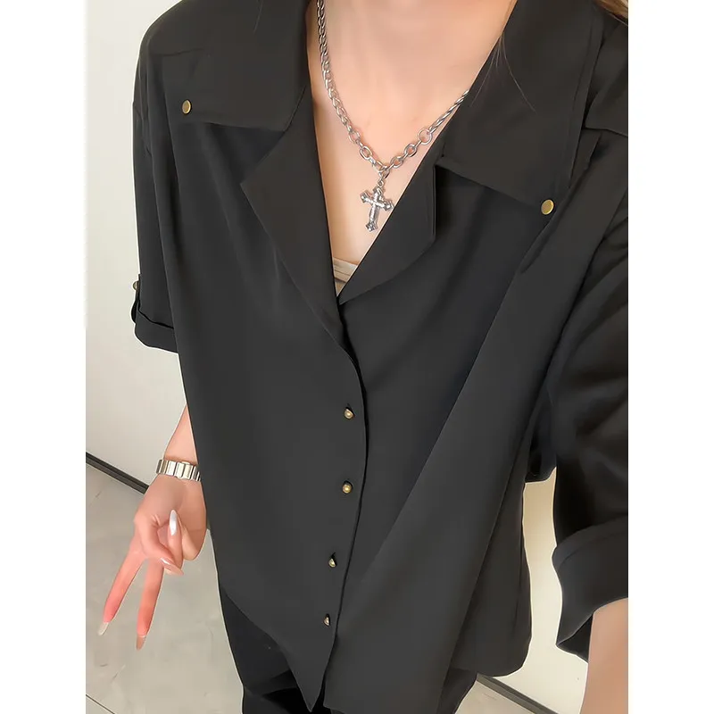 

Summer Short Sleeved Shirt Men Black Casual Shirt Men Streetwear Korean Loose Ice Silk Shirt Mens Fashion Shirts Plus Size 5XL