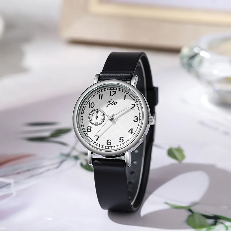 Round couple watch, men's and women's minimalist quartz watch