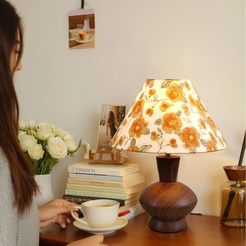 Mid-century Style Retro Floral Patterns Floor Lamps Bedroom Bedsides French Bedroom Homestay Study Dining Hall LED Table Lights