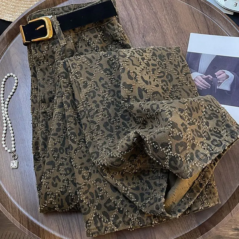 2026 American High Street Leopard Print Jeans for Women in Winter New Style for Girls with High Waist and Loose Straight Leg