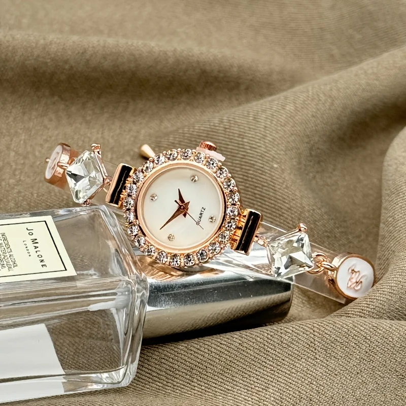 1pc Trendy Letter Chain Women's Bracelet WristchWatch Adjustable Fashion Female Elegant Quartz Watch