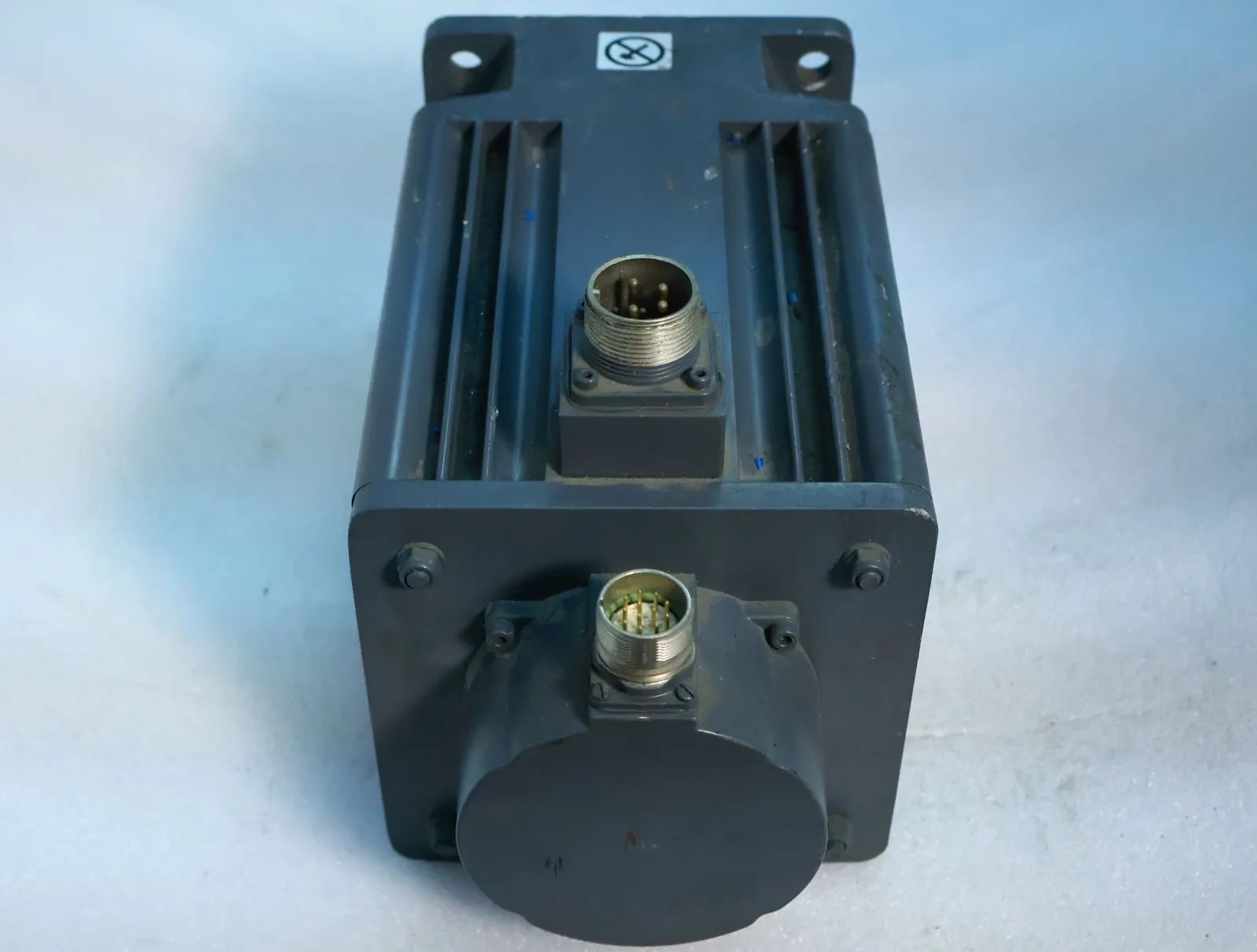 Used FXM53.30A.E1.100 For  FAGOR FXM53.30AE1.100 AC Servo Motor